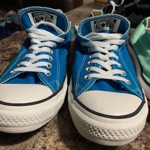 Woman’s Converse All-Star Blue Size 12